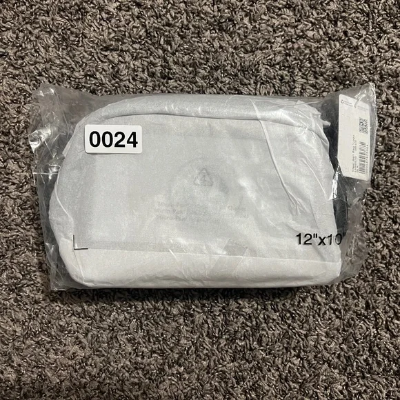 lululemon NWT Clear Belt Bag *Logo Black 1L - Picture 5 of 6